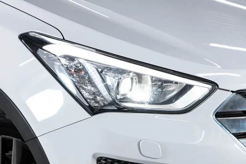 Restored, clear vehicle headlight